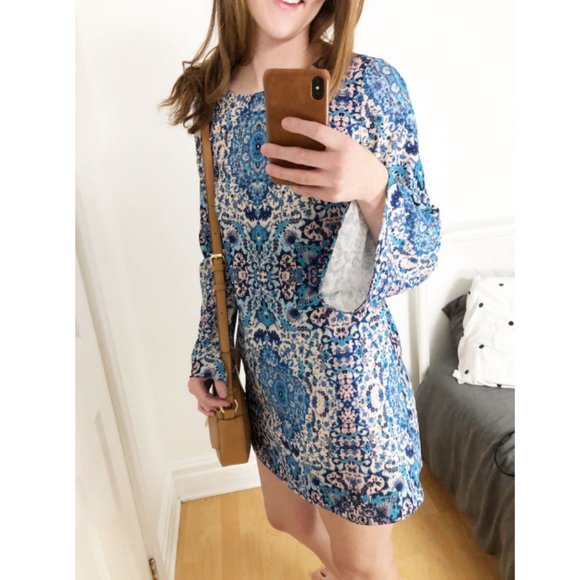 Stunning 70s Bohemian Bell Flare Sleeve Mini Dress - Picture 3 of 7